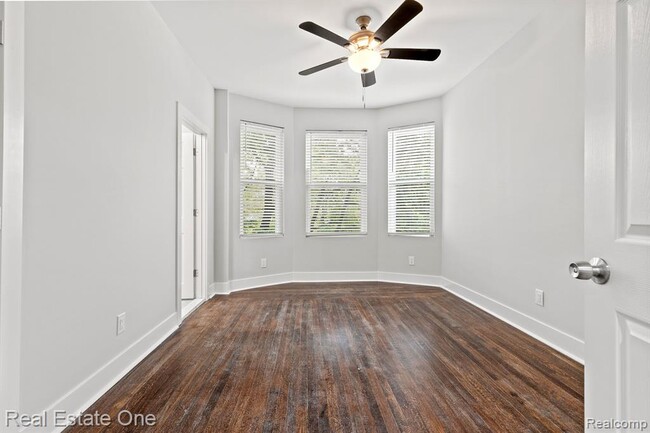 Building Photo - 2282 Belvidere St