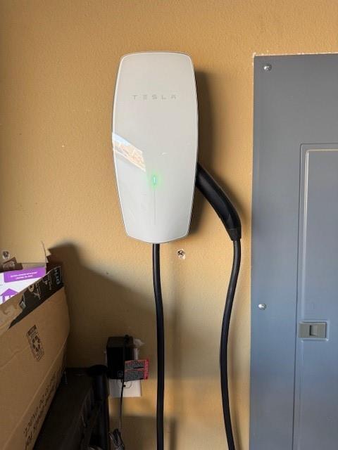 Building Photo - 4459 W Flagstick Dr