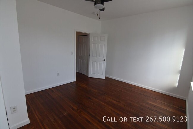 Building Photo - Great  2BR house in Port Richmond area. W/...