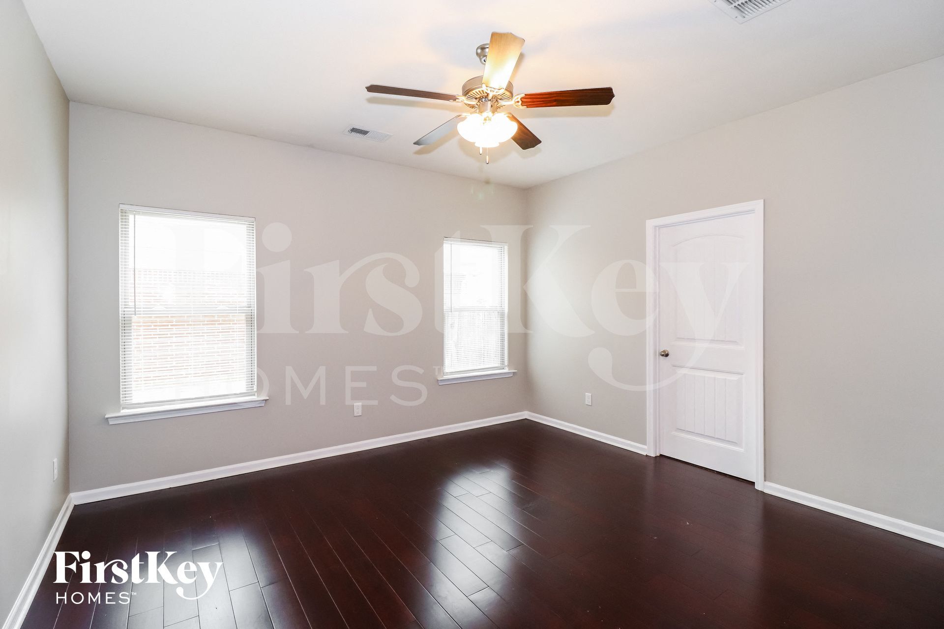 Building Photo - 4160 Bedford Valley Ln