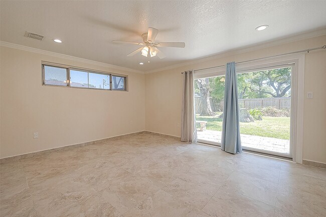 Building Photo - 3019 Stoney Brook Dr
