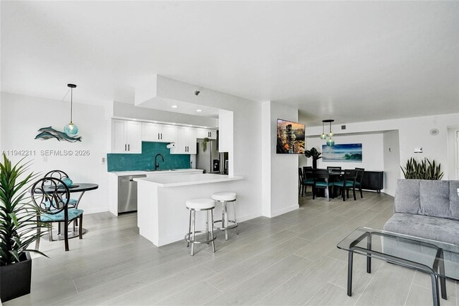 Building Photo - 1201 S Ocean Dr