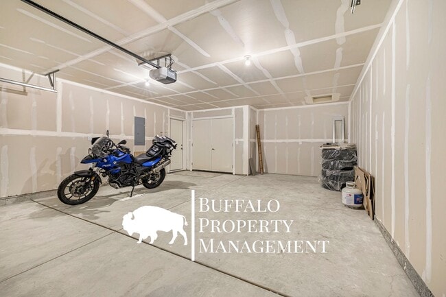 Building Photo - Welcome to Your Dream Home in Sugar City!