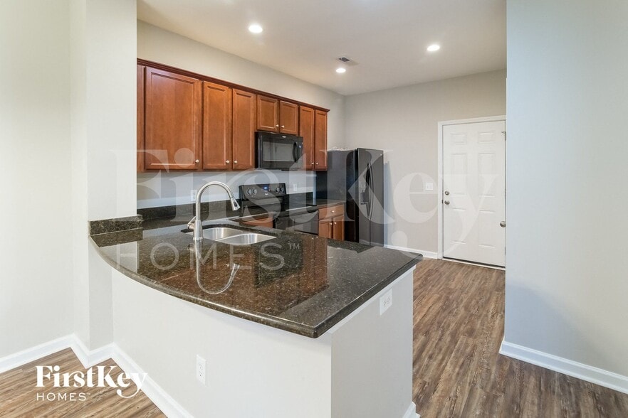 Building Photo - 283 Cameron St