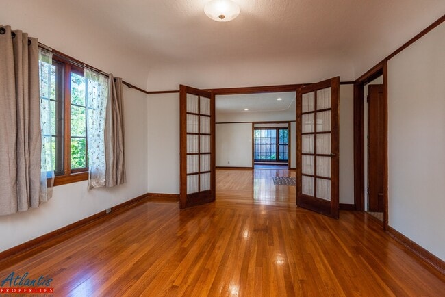 Building Photo - Charming Home | Spanish Architecture | Desirable Location