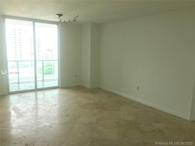 Building Photo - 1250 S Miami Ave