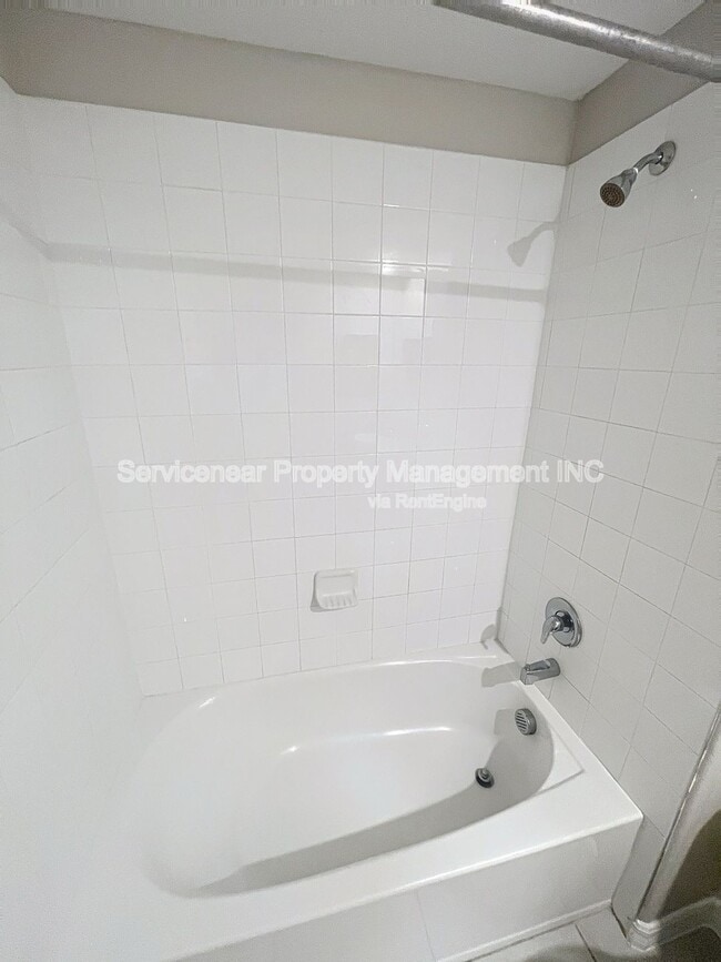 Building Photo - 9605 Mulberry Marsh Ln