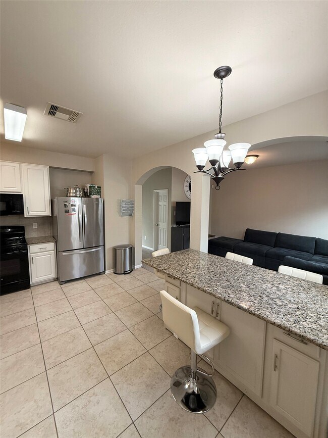 Building Photo - 11930 Jelicoe Dr