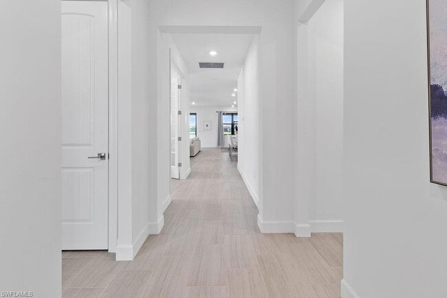 Building Photo - 5939 Gala Dr