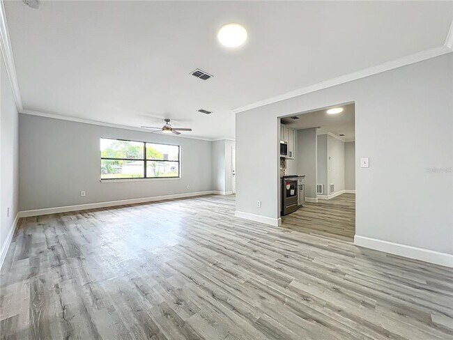 Building Photo - 3230 Caulfield St