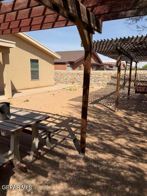 Building Photo - 14668 Jesus Almeida