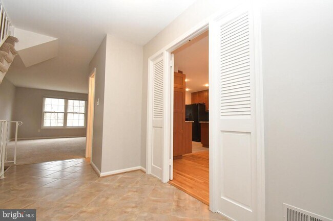 Building Photo - 9509 Hunt Square Ct