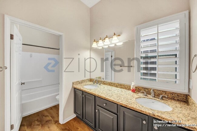 Building Photo - 25832 Browning Pl