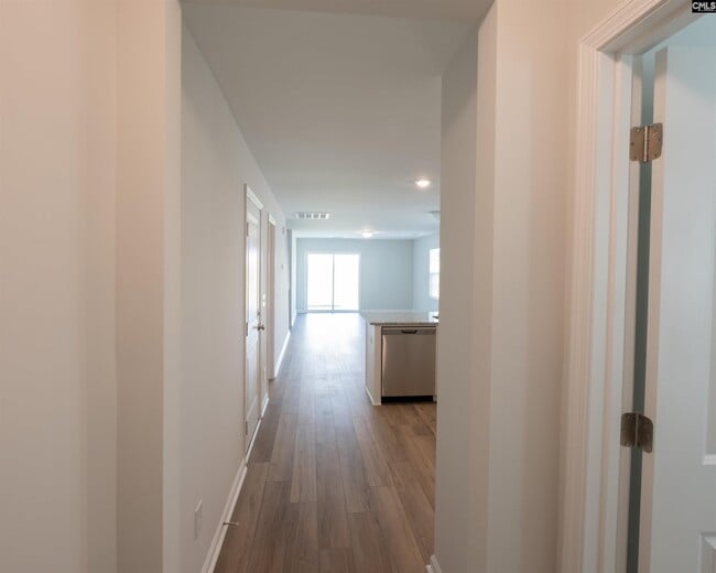 Building Photo - 708 S Long Star Wy