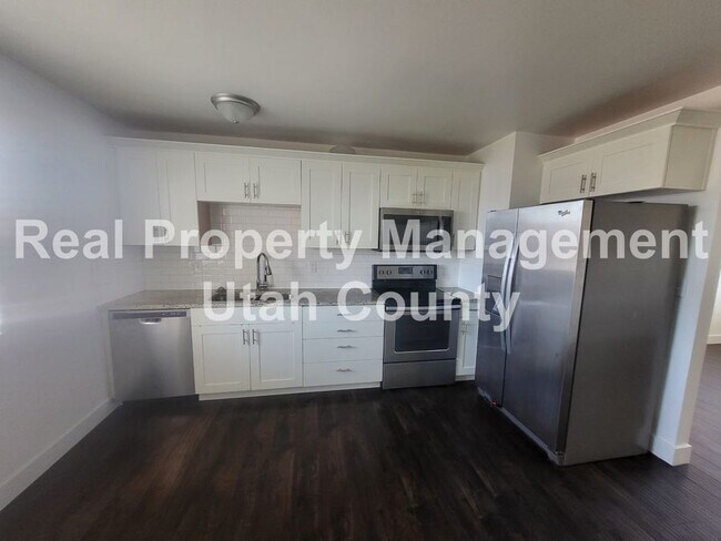 Building Photo - 1054 Ellen Cir