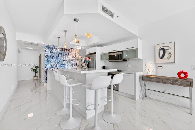 Building Photo - 888 Biscayne Blvd