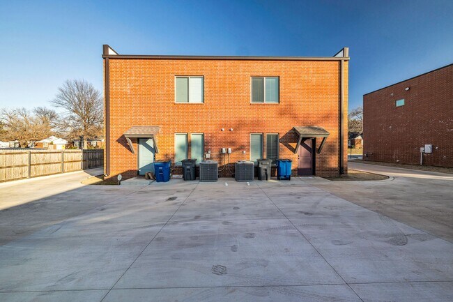 Building Photo - P.57 Kode Properties, LLC 1240-1242
