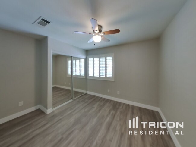 Building Photo - 6440 Sundown Heights Ave