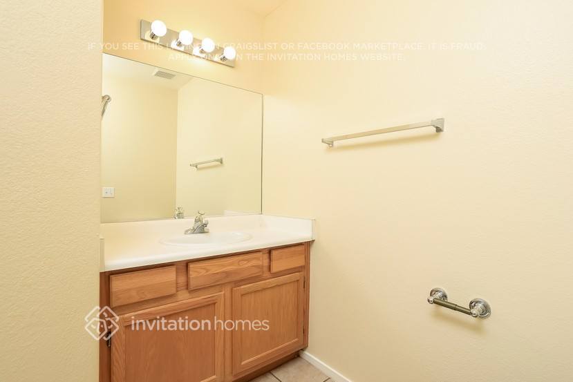 Building Photo - 7009 Glass Slipper Ct