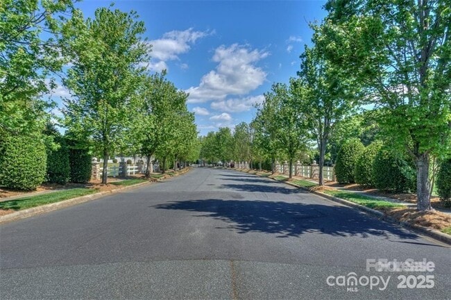 Building Photo - 188 Water Oak Dr