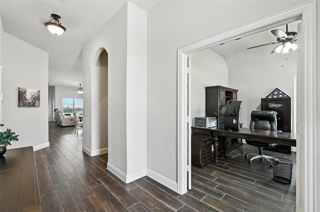 Building Photo - 3829 Honey Grove Dr