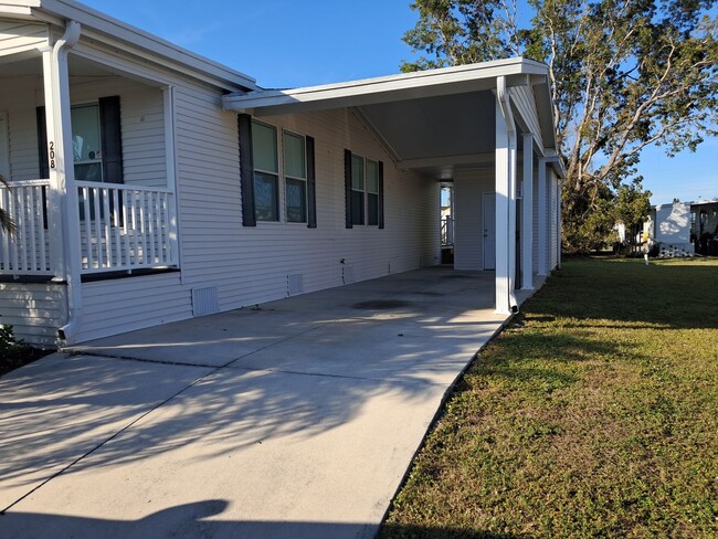 Building Photo - 55+ Community!!! Available May 23, 2025
