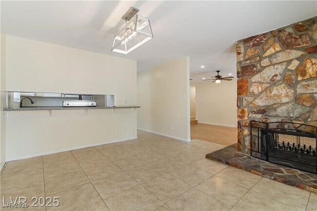 Building Photo - 7213 Lakeland Ct