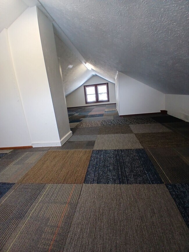 Building Photo - 2305 Broadway