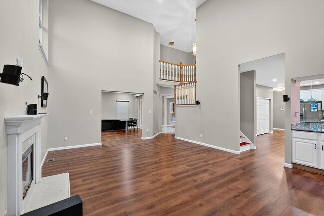 Building Photo - Stunning 4,166 Sq. Ft. Home in Westridge O...