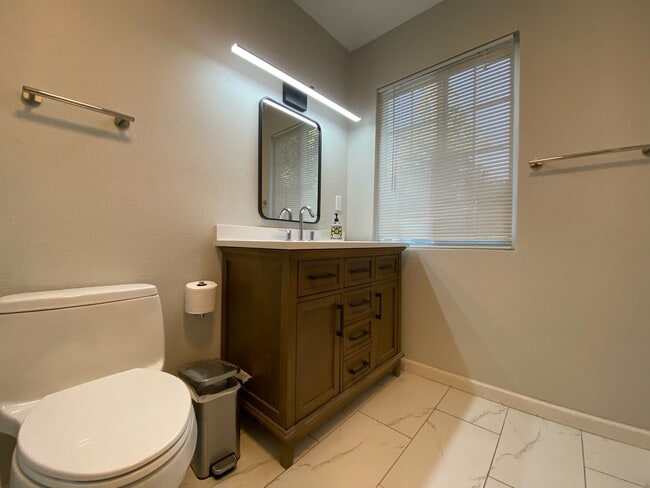 Building Photo - 1309 Keeney Way