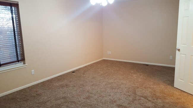 Primary Photo - 2930 W Stuart St