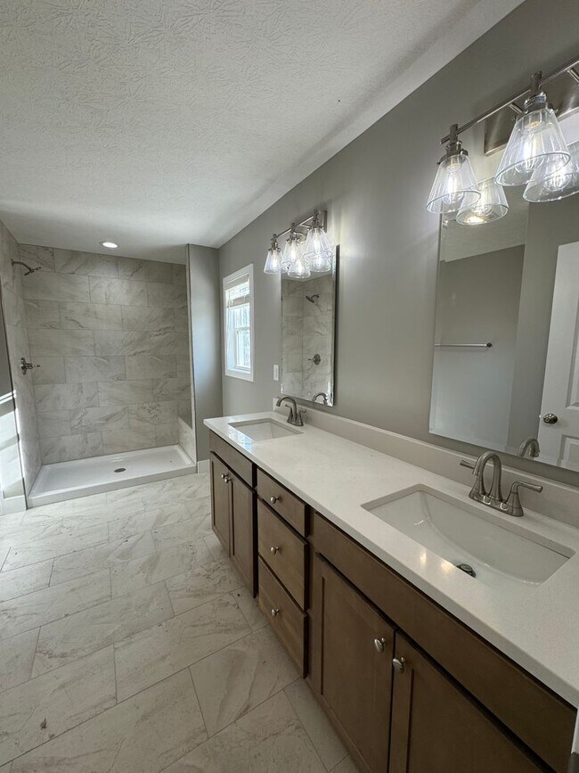 Building Photo - 4 Bedroom Single Family Home - WEST LAFAYETTE