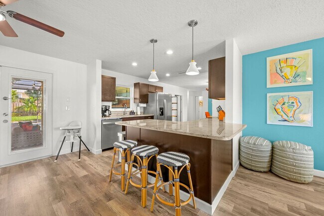 Building Photo - 1319 Saddle Ct