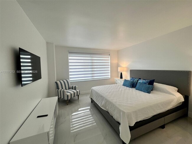 Building Photo - 155 Ocean Ln Dr