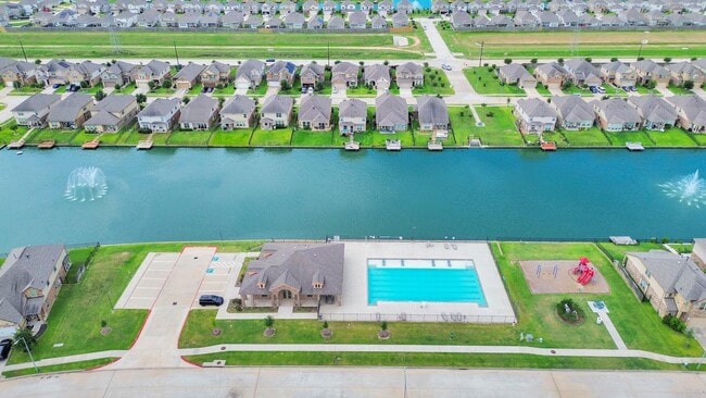 Building Photo - 24967 Goldoni Dr