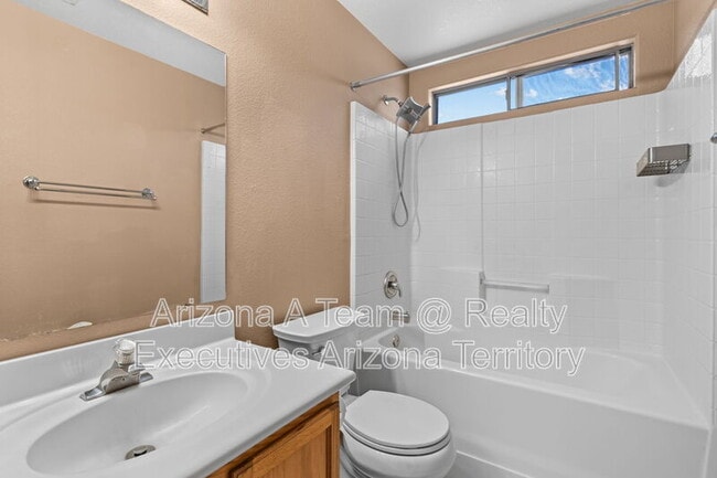 Building Photo - 8969 E Martha Root Ct