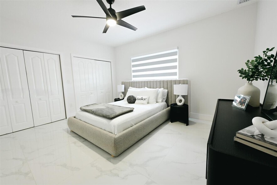 Building Photo - 8450 NW 169th Ter