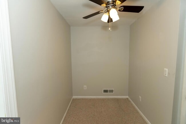 Building Photo - 640 Dover St