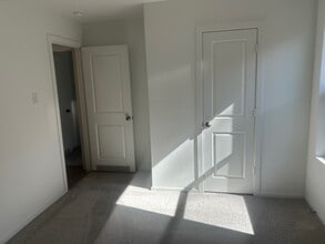 Building Photo - 18506 Autumn Hts Ln