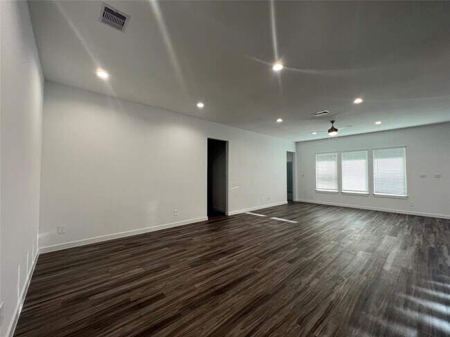 Building Photo - 14162 Primrose Rdg Ln