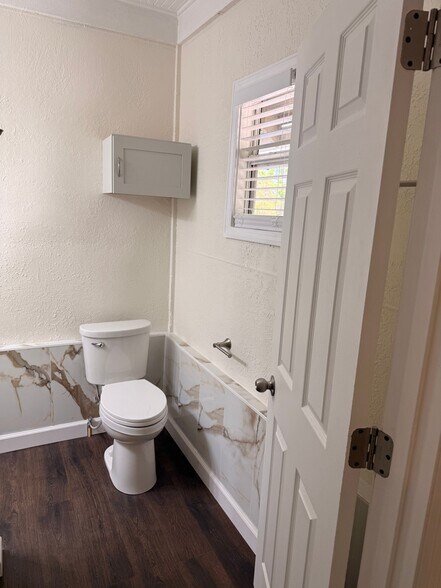 Building Photo - 4201 N Nebraska Ave