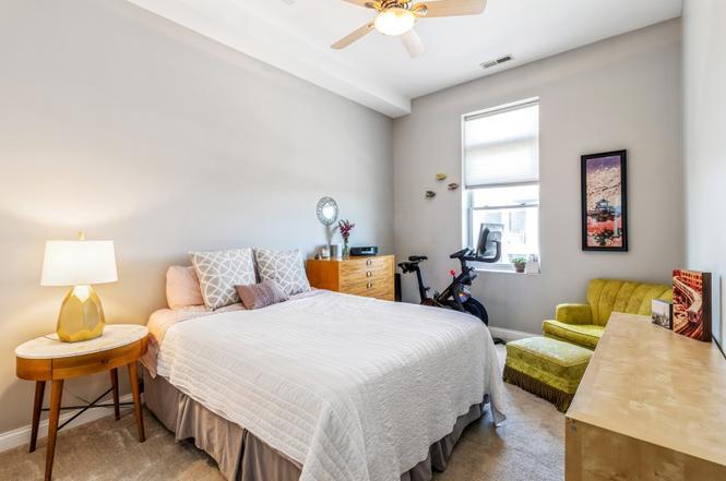 Bedroom #2 - 2158 N Damen Ave