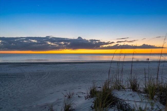 Building Photo - 17852 Lee Ave