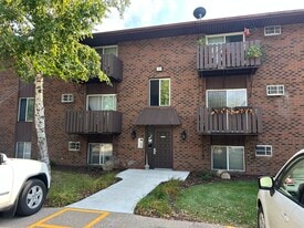 Building Photo - 1614 E Harding Dr