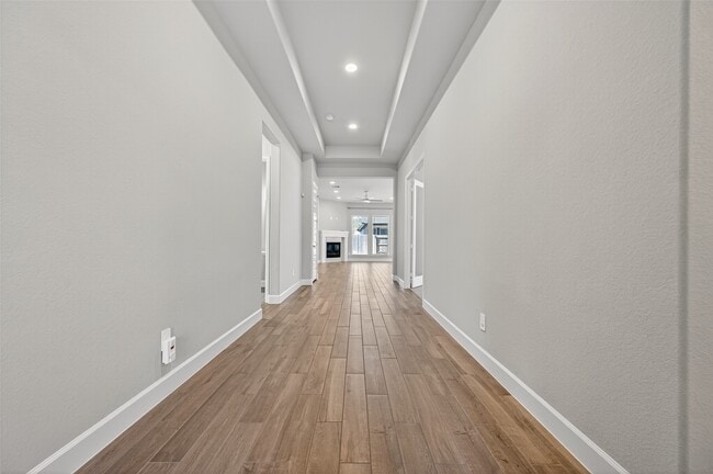 Building Photo - 15330 Legacy Pk Wy