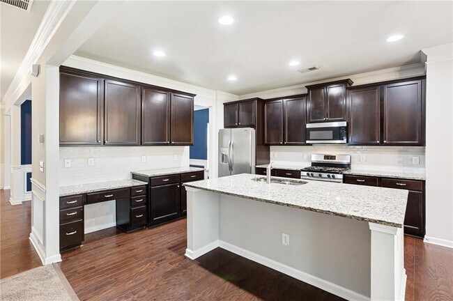 Building Photo - 256 Berkleigh Trails Dr