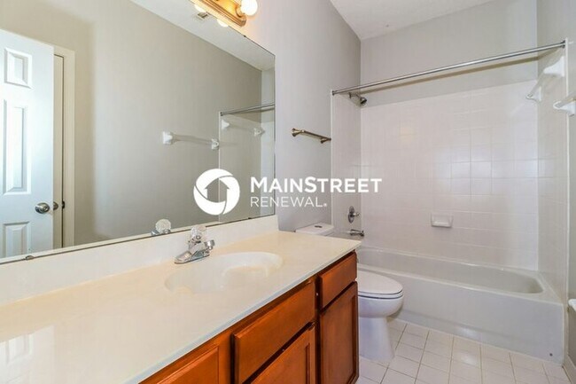 Building Photo - 5 Bedroom Pet-Friendly Home in CORDOVA, TN with Main Street Renewal