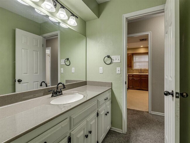 Building Photo - 2131 Jazzman Dr