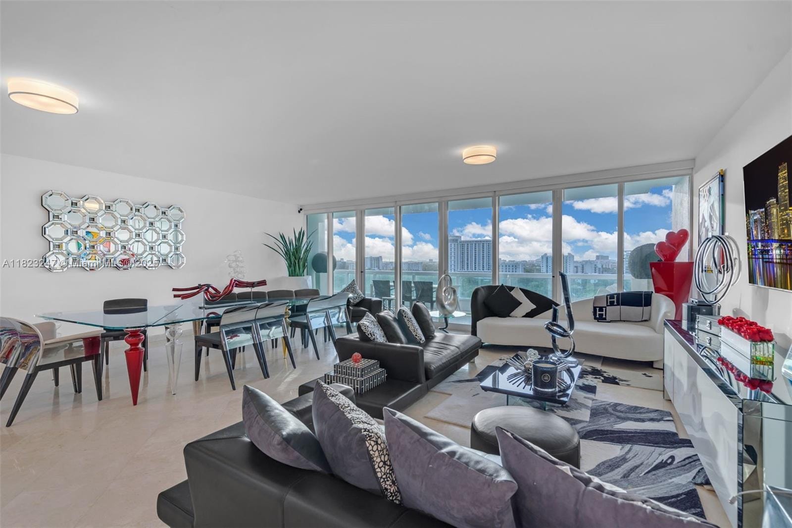 Building Photo - 1643 Brickell Ave