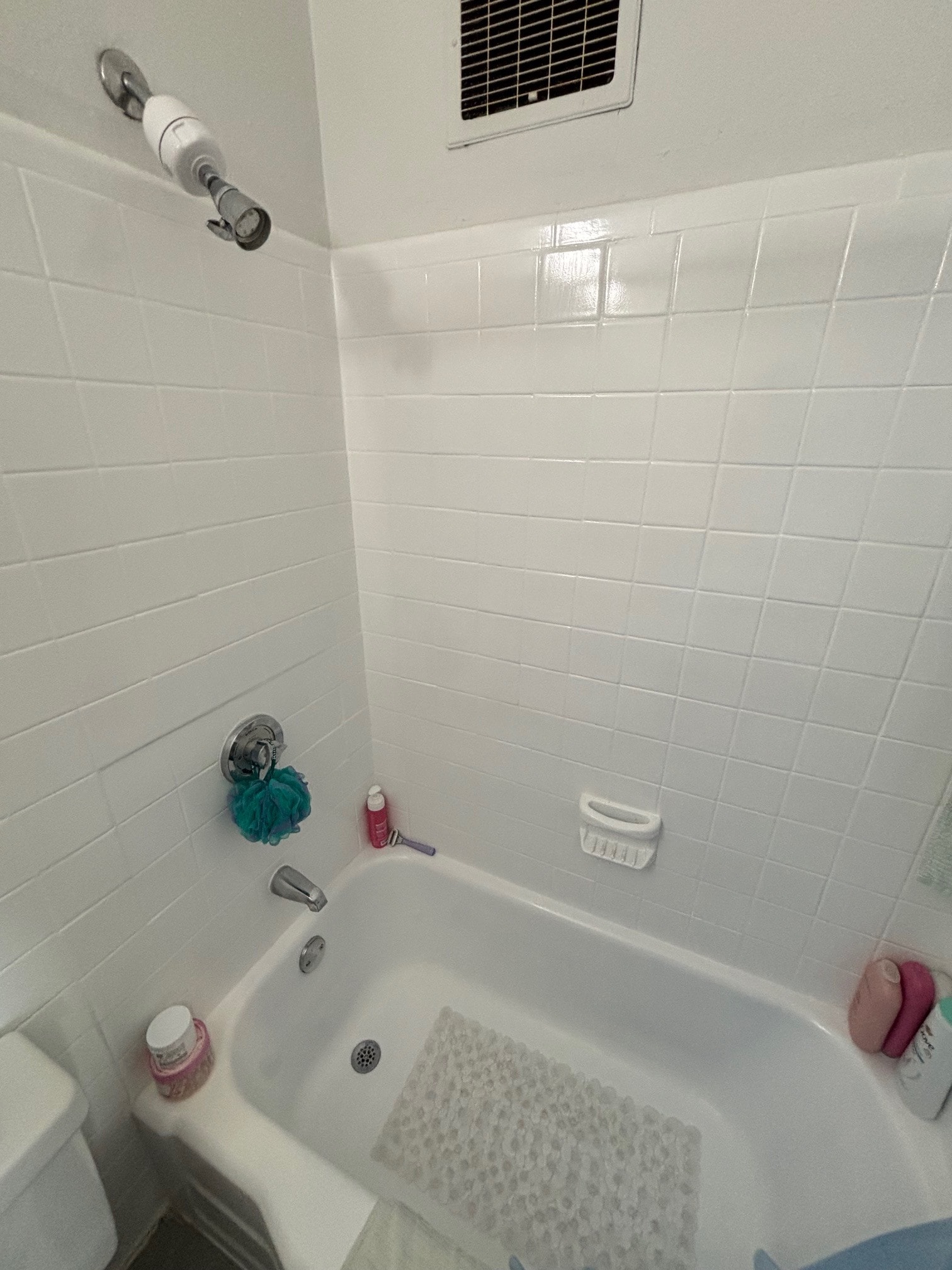 Building Photo - 82 Charles St